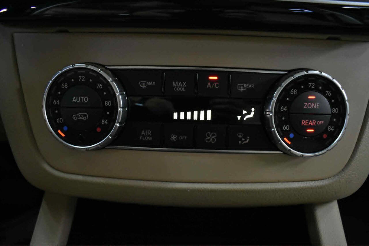 Used 2017 Mercedes-Benz GLS 550 4MATIC image 27