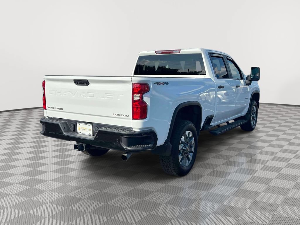 Used 2025 Chevrolet Silverado 2500 Custom w/ Custom Value Package AWD/4WD image 5