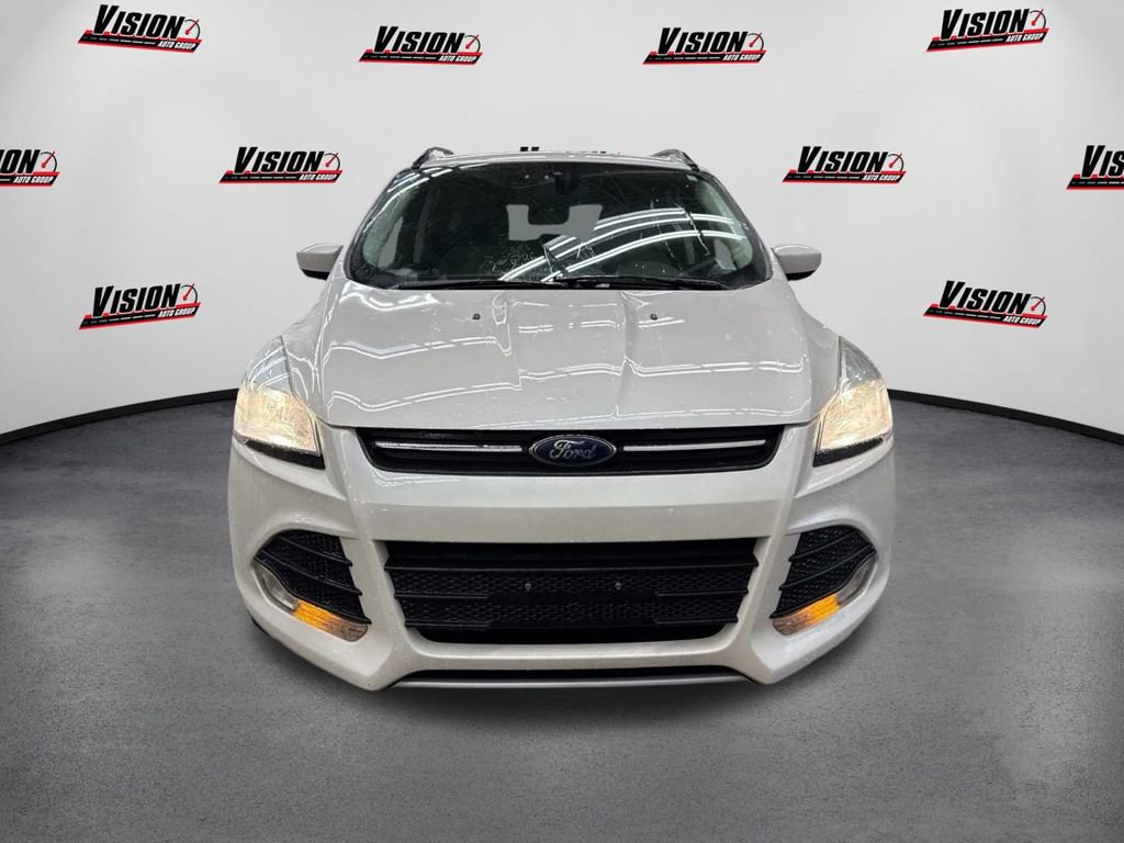 Used 2014 Ford Escape SE w/ Equipment Group 201A image 2