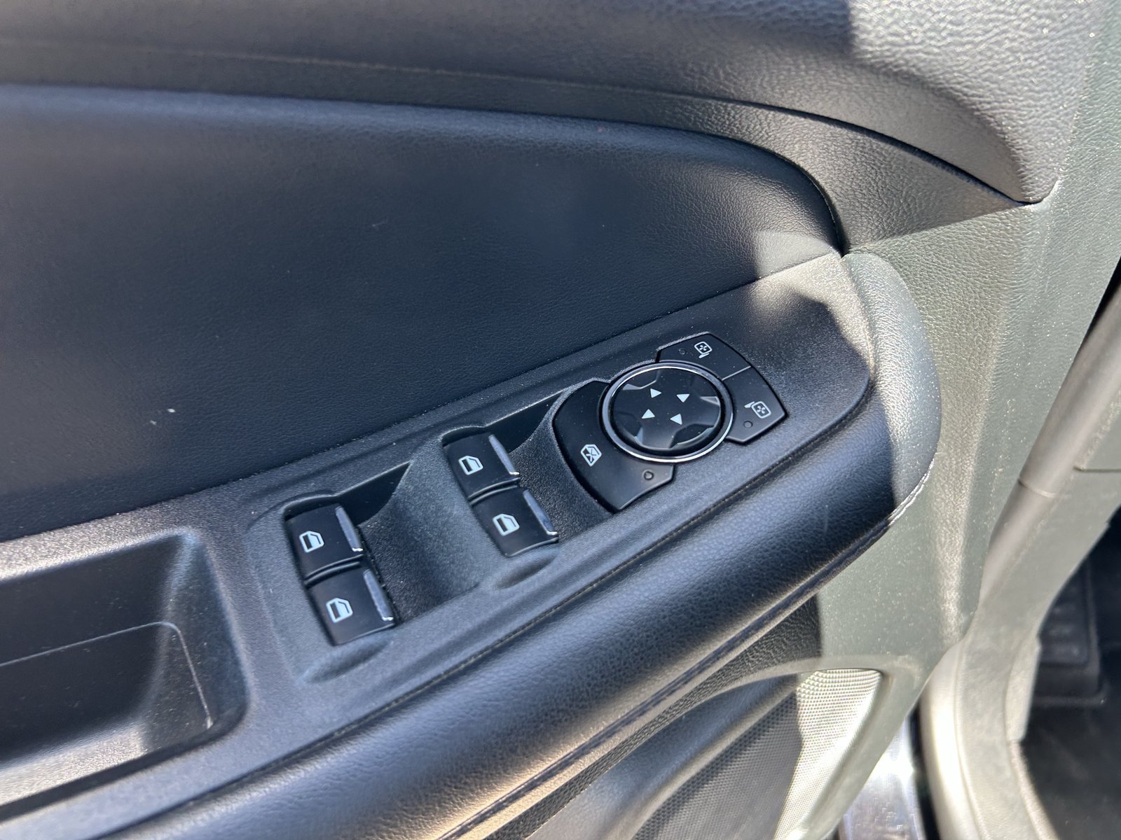 Used 2023 Ford Edge SE AWD/4WD image 29