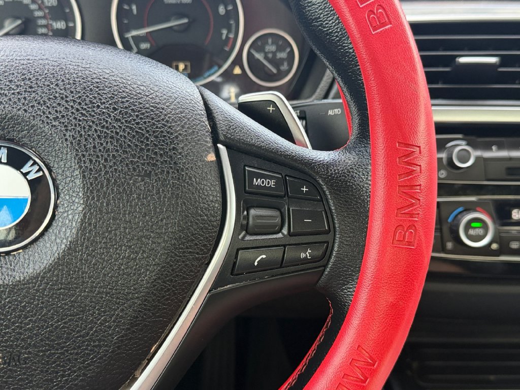 Used 2018 BMW 330e w/ Premium Package RWD image 28
