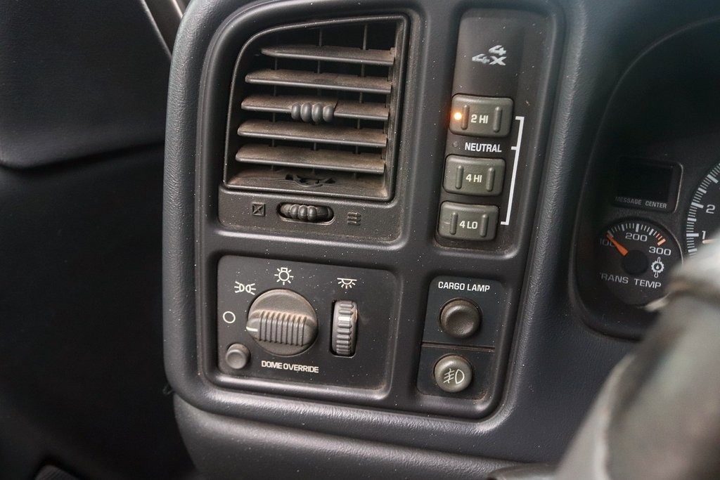 Used 2001 Chevrolet Silverado 2500 LS w/ Off-Road Skid Plate Pkg image 15