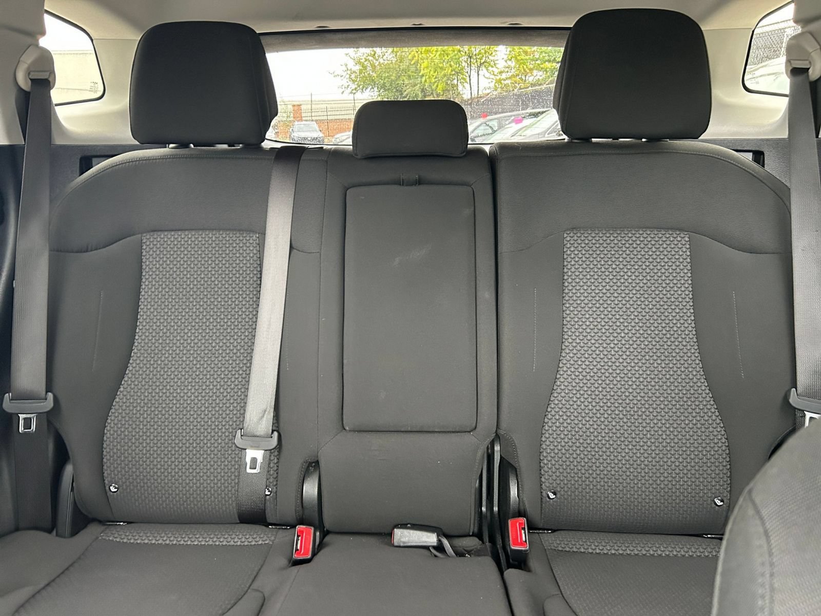 Used 2025 Kia Sportage LX AWD/4WD image 32