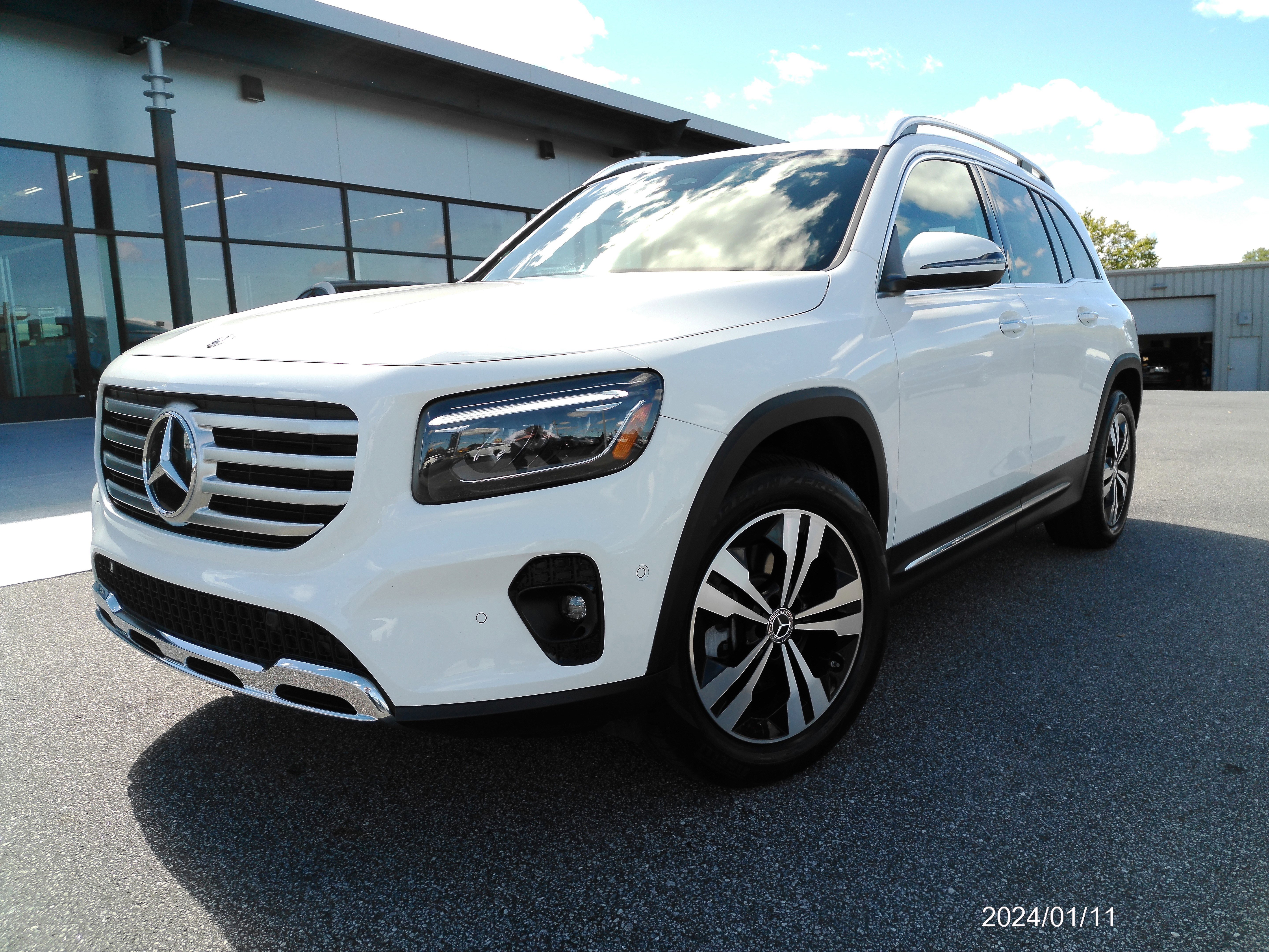 Certified 2025 Mercedes-Benz GLB 250 4MATIC w/ Winter Package