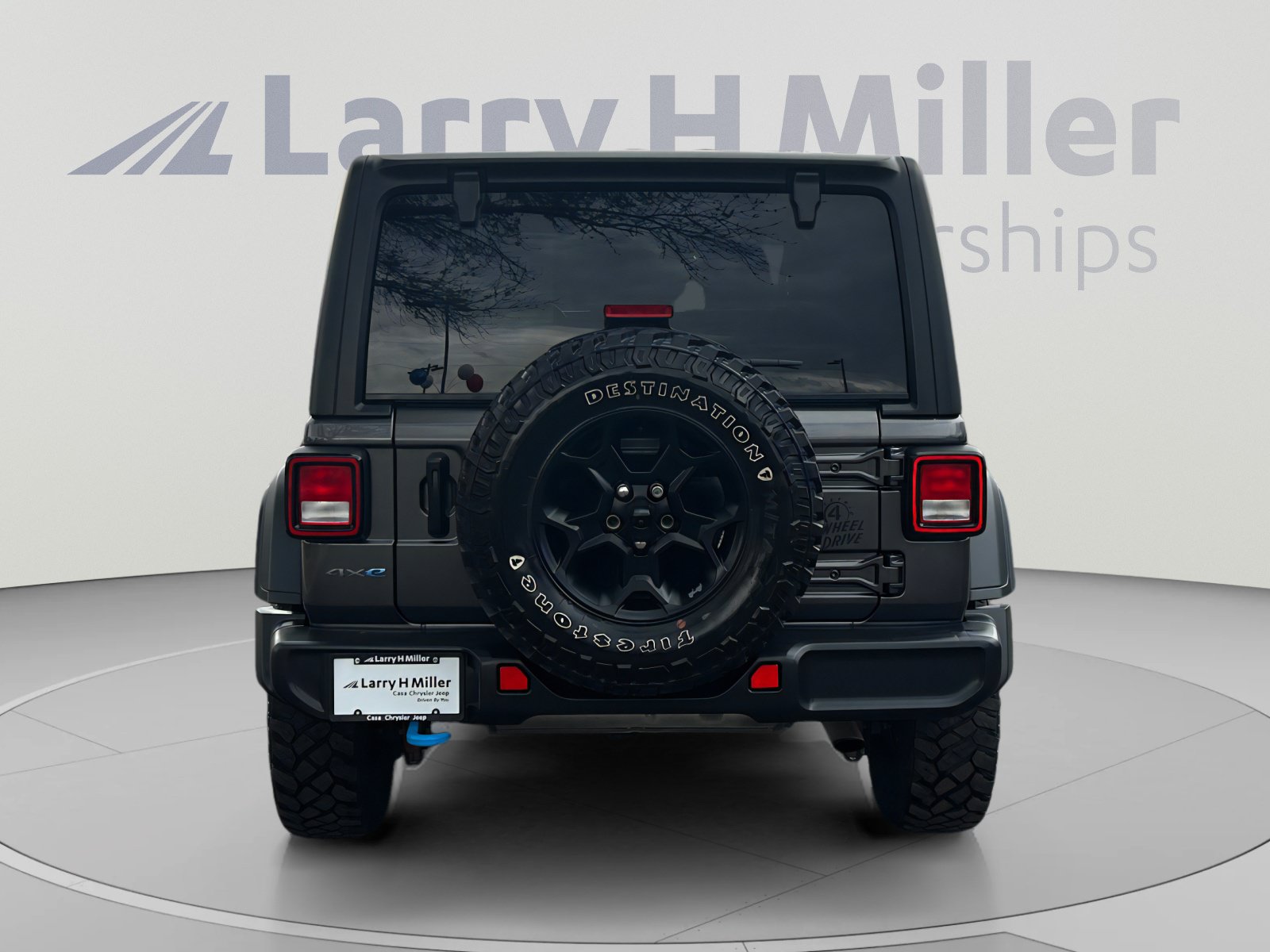 Used 2023 Jeep Wrangler Unlimited w/ 8.4" Radio Group AWD/4WD image 4