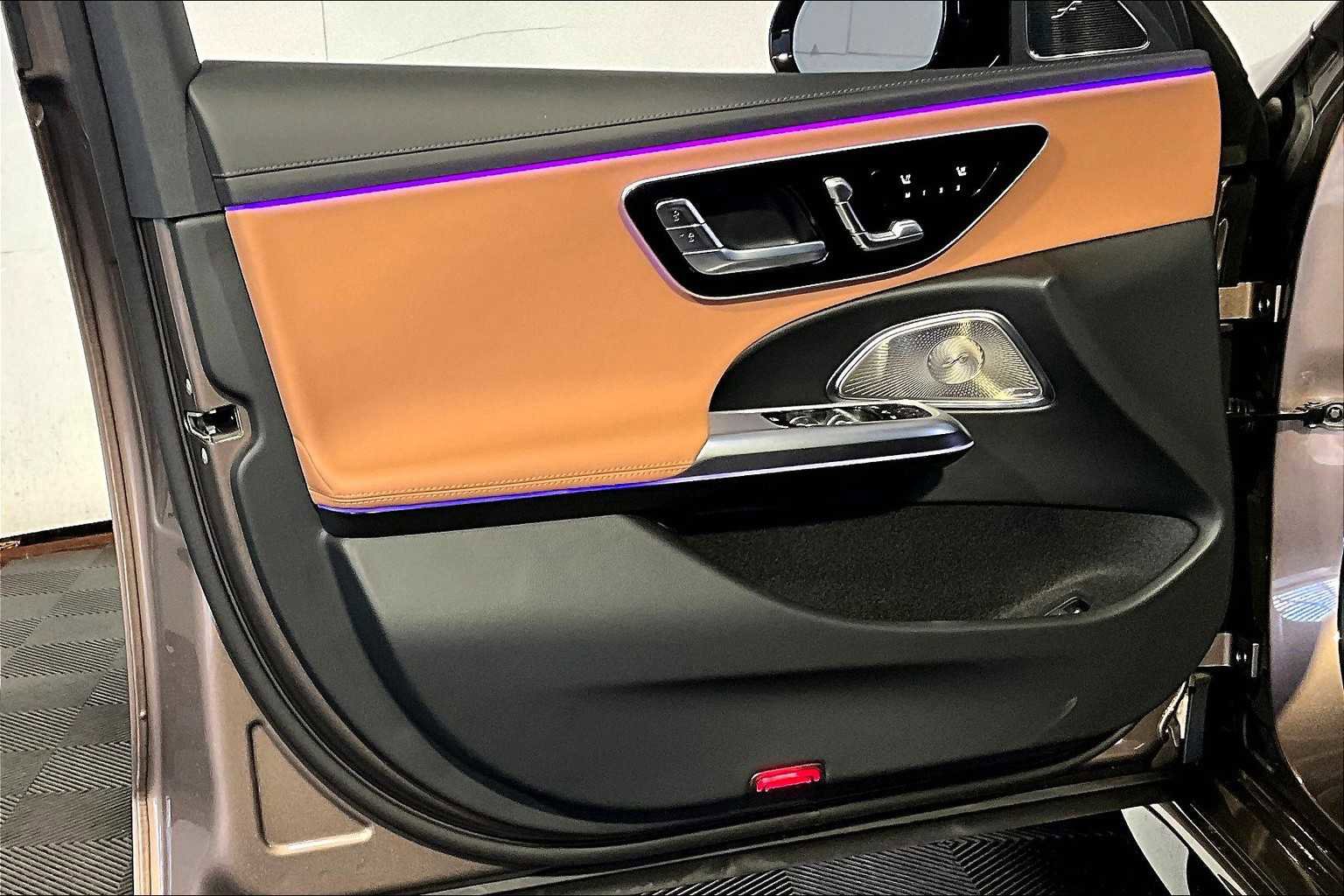 New 2026 Mercedes-Benz E 53 AMG e 4MATIC Sedan image 11