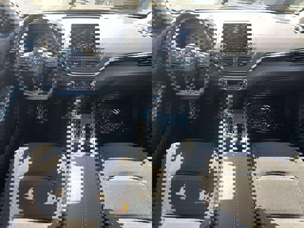 Used 2025 Nissan Altima 2.5 S image 12