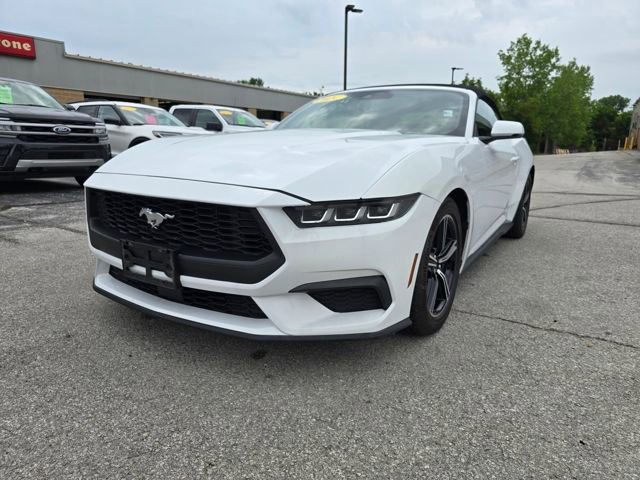 Used 2024 Ford Mustang Premium image 7