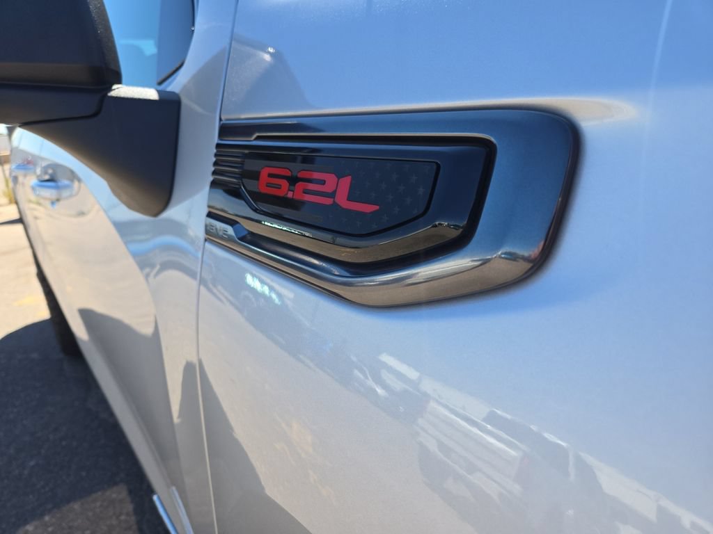 Used 2022 GMC Sierra 1500 AT4 w/ AT4 Preferred Package AWD/4WD image 18