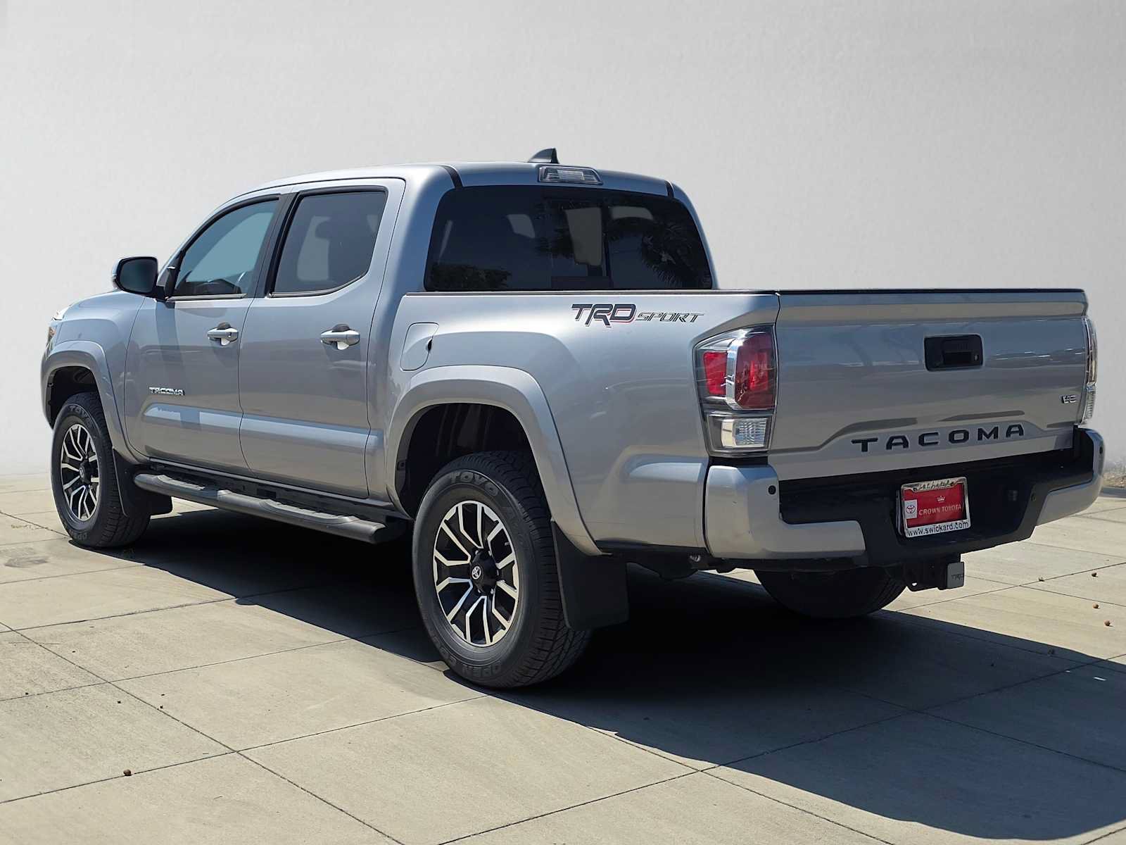 Used 2020 Toyota Tacoma TRD Sport w/ Technology Package RWD image 5