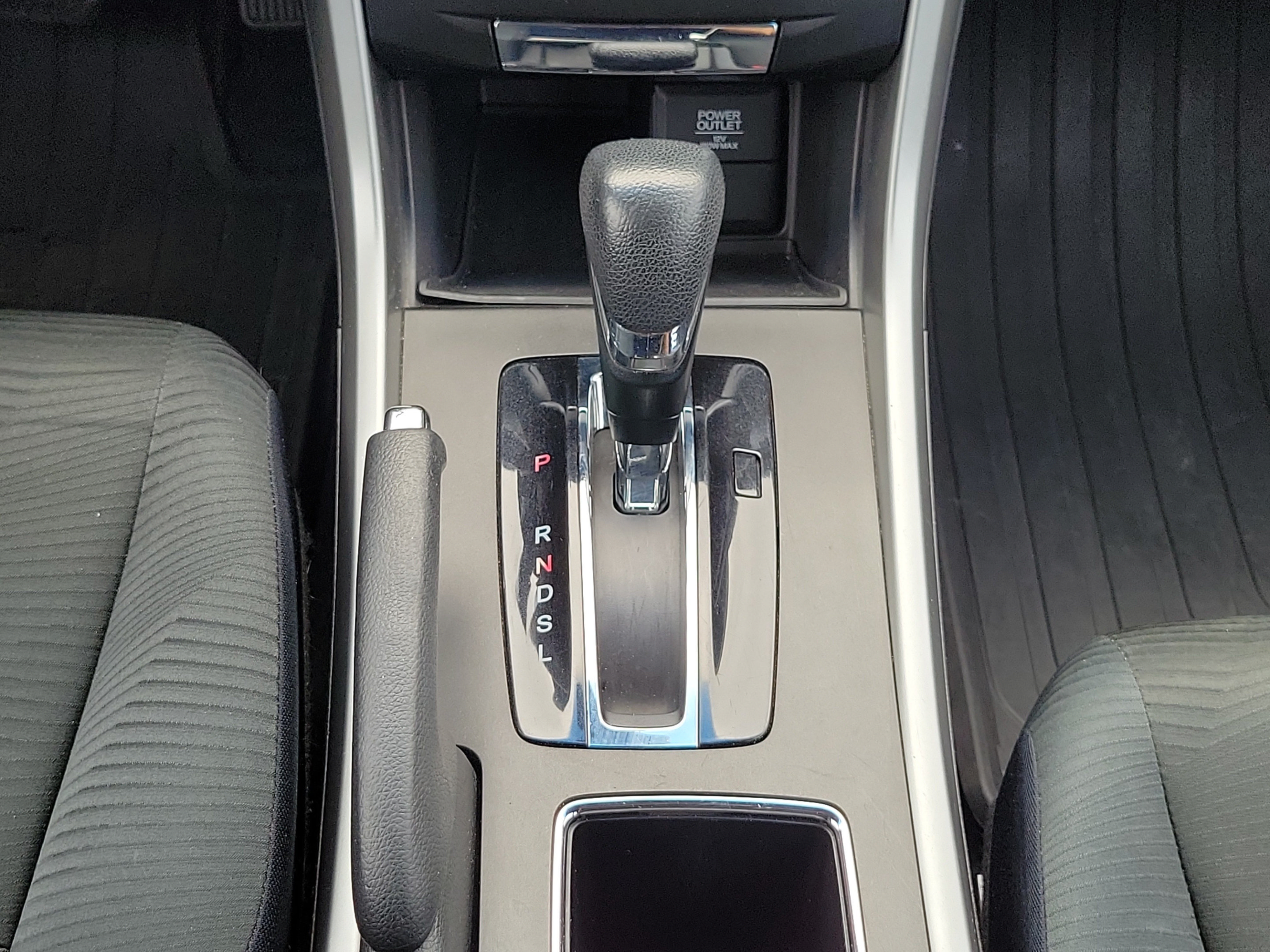 Used 2015 Honda Accord LX image 15