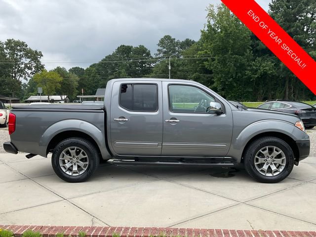 Used 2019 Nissan Frontier SL image 9