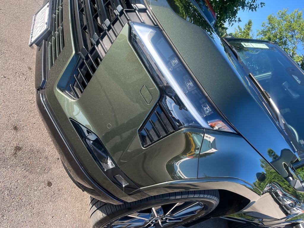 Used 2025 Lexus GX 550 w/ Accessory Package (2T) AWD/4WD image 33