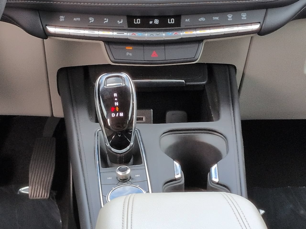 Used 2023 Cadillac XT4 Luxury FWD image 19
