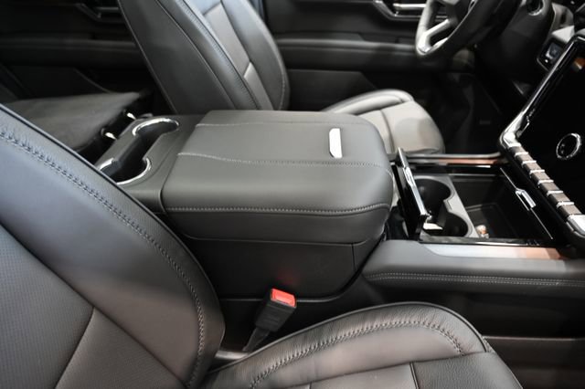 New 2026 GMC Yukon Denali w/ Denali Reserve Package image 23