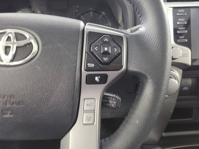 Certified 2020 Toyota 4Runner SR5 Premium w/ Moonroof Package AWD/4WD image 30