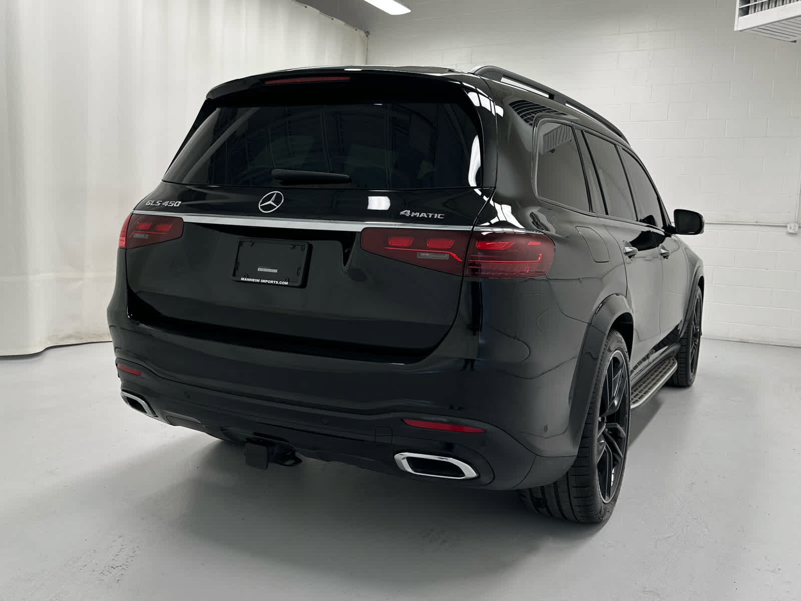 Used 2024 Mercedes-Benz GLS 450 4MATIC image 6