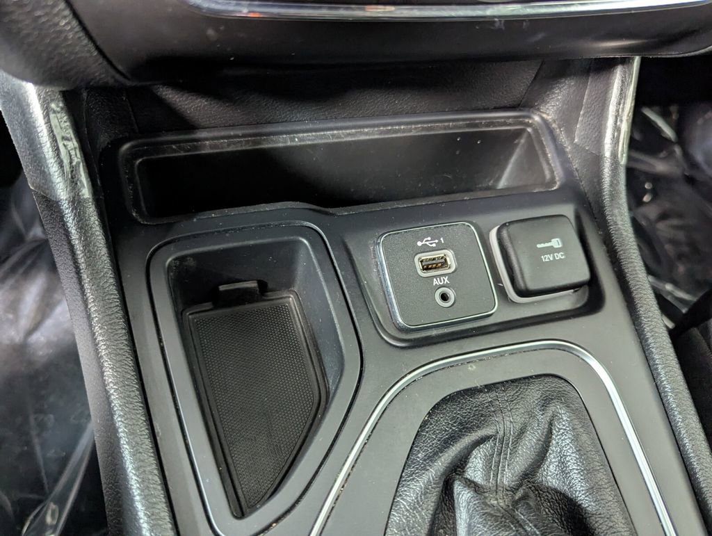 Used 2021 Jeep Cherokee Latitude Lux w/ Comfort/Convenience Group image 23