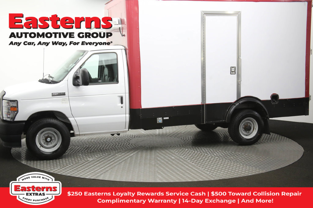Used 2023 Ford E-350 and Econoline 350 Super Duty w/ Power Windows & Locks Group RWD image 58