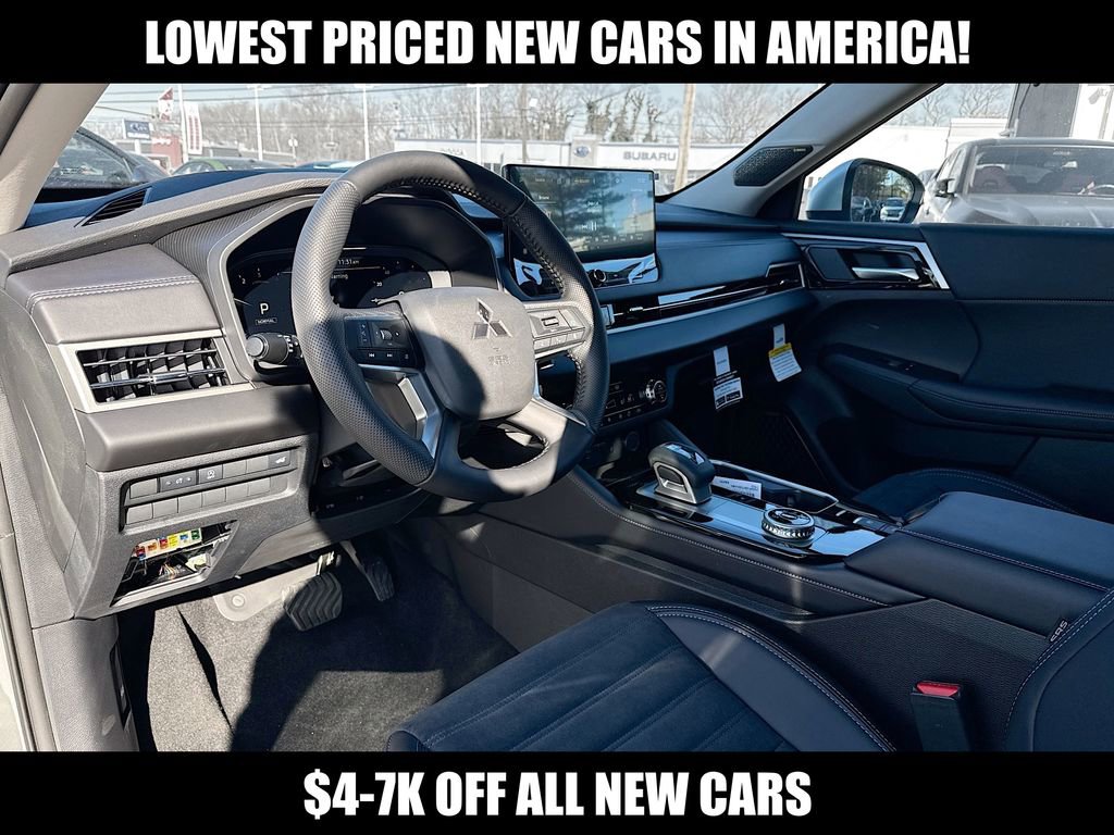 New 2026 Mitsubishi Outlander SE image 9