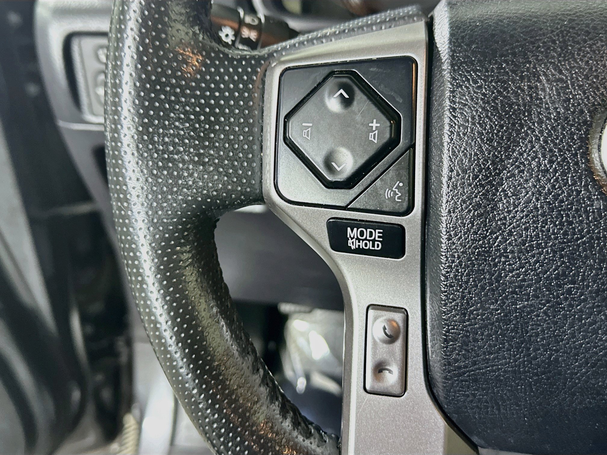 Used 2023 Toyota 4Runner SR5 Premium w/ Moonroof Package RWD image 16
