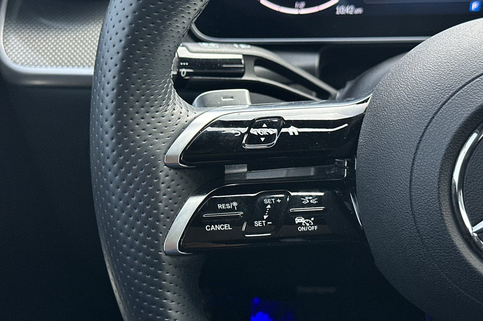 Certified 2024 Mercedes-Benz GLC 300 4MATIC image 29