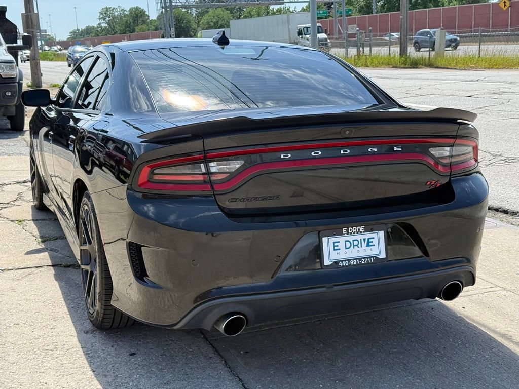 Used 2017 Dodge Charger R/T Scat Pack RWD image 9