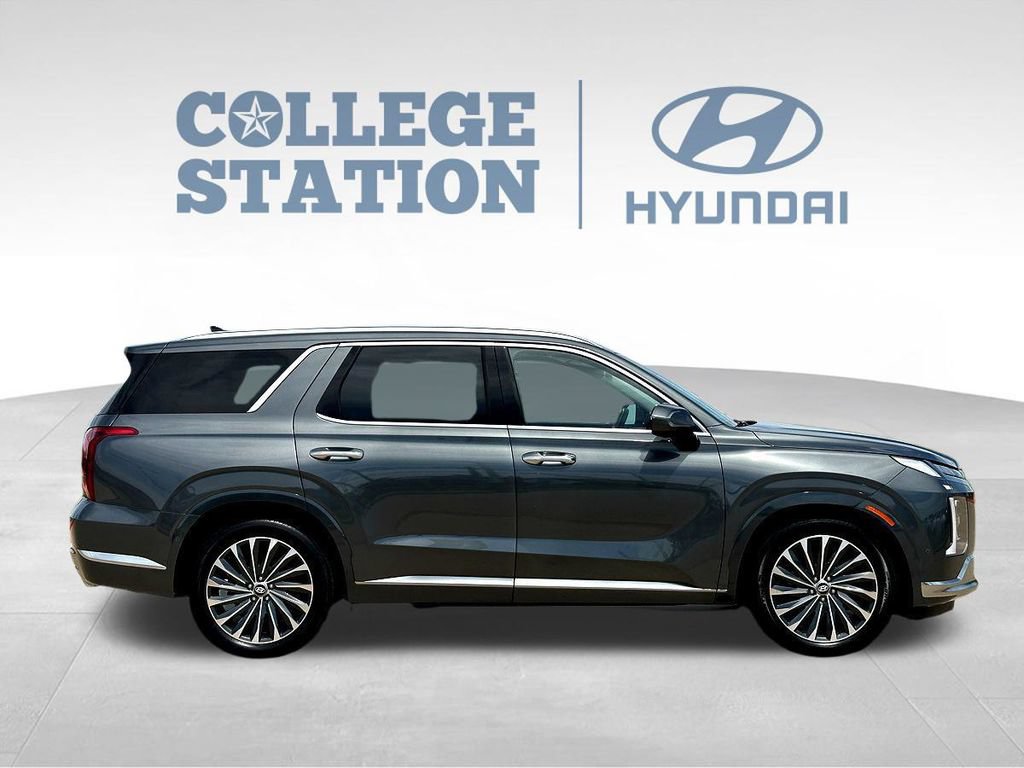 Used 2024 Hyundai Palisade Calligraphy FWD image 11