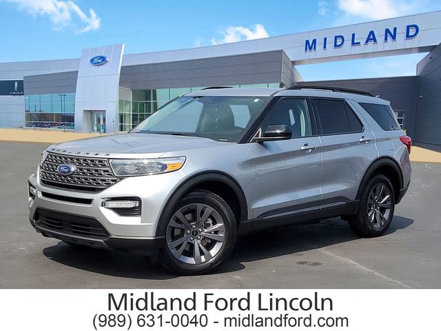 Certified 2024 Ford Explorer XLT w/ Equipment Group 202A AWD/4WD image 1