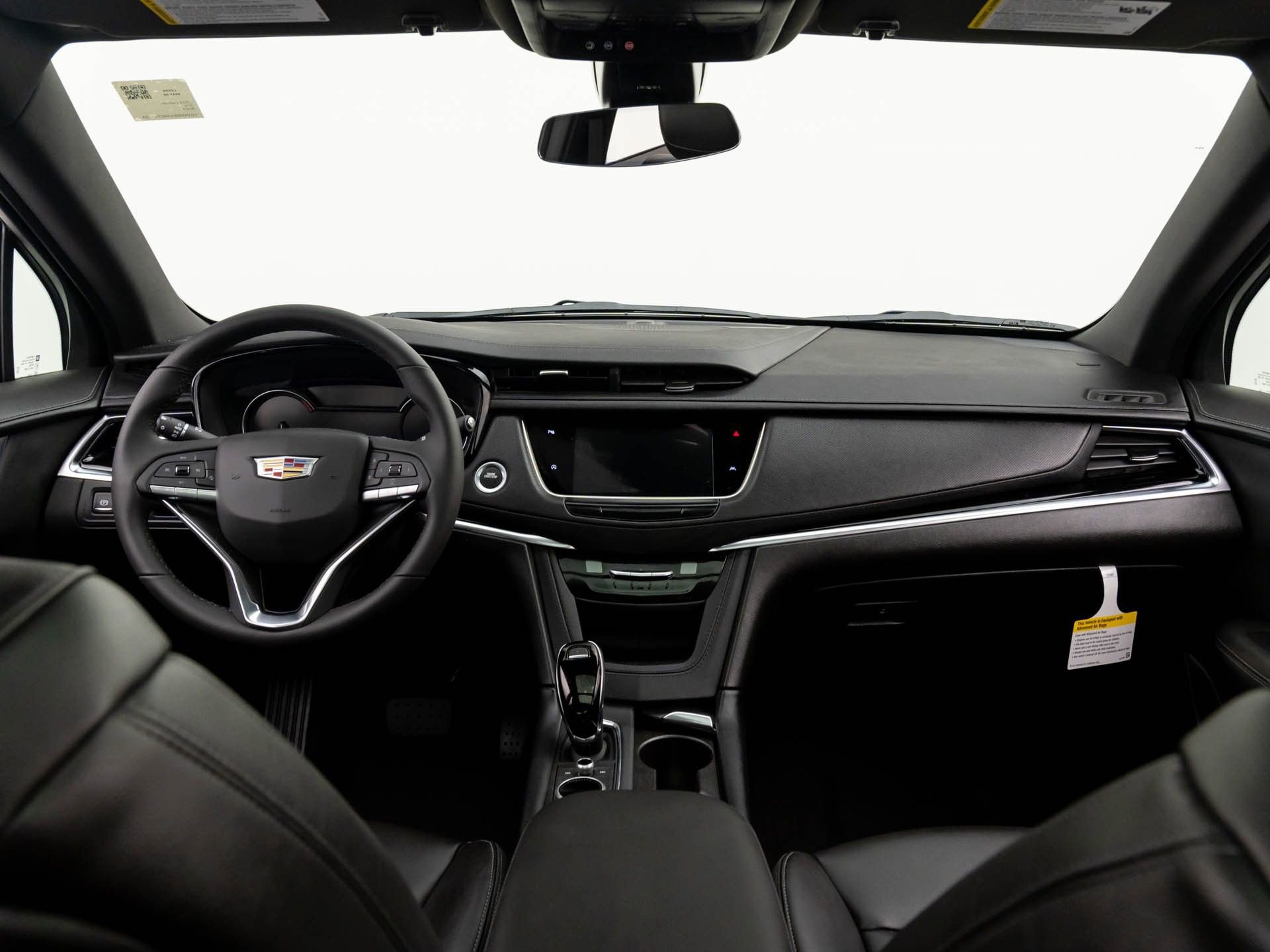 New 2025 Cadillac XT6 Luxury image 13