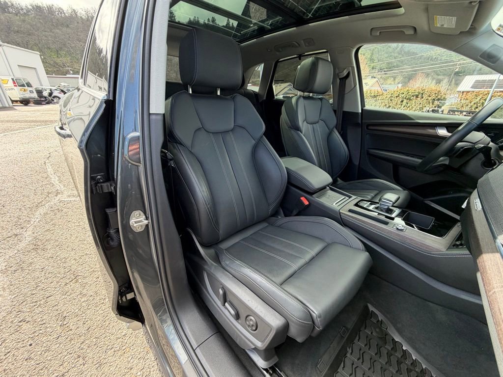 Used 2021 Audi Q5 e Prestige w/ Prestige Package AWD/4WD image 15