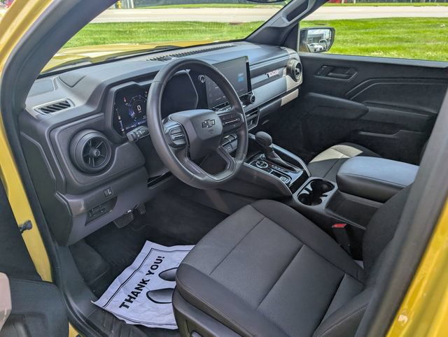 Used 2023 Chevrolet Colorado Trail Boss w/ Technology Package AWD/4WD image 16