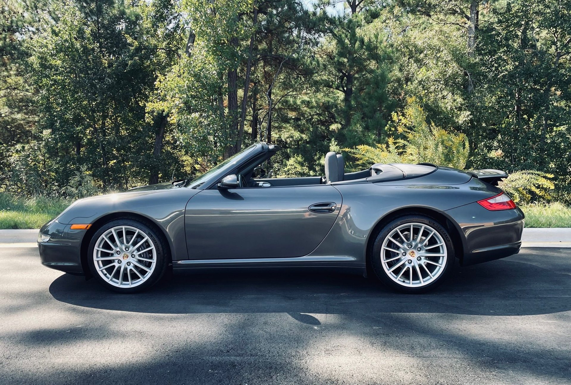 Used 2006 Porsche 911 Carrera 4 image 9