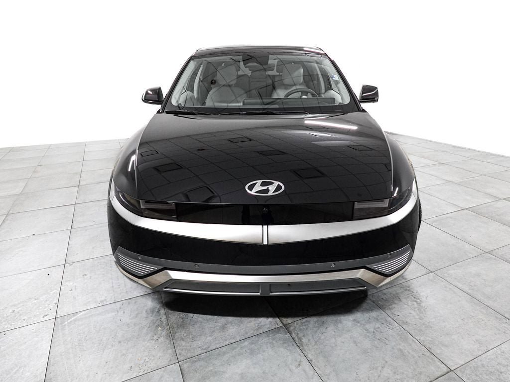 Used 2024 Hyundai Ioniq 5 Limited AWD/4WD image 2