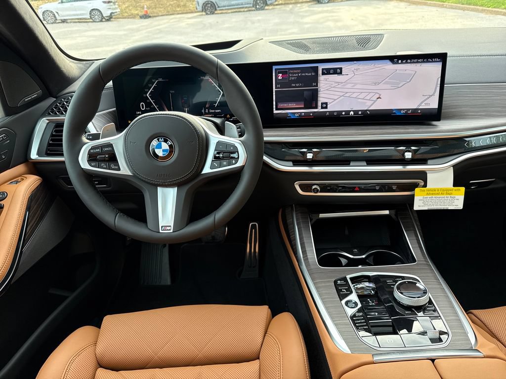 New 2026 BMW X7 xDrive40i w/ M Sport Package AWD/4WD image 19