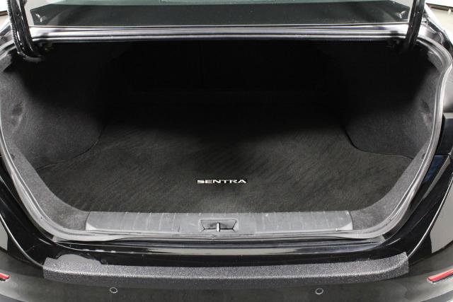 Certified 2025 Nissan Sentra SR FWD image 18