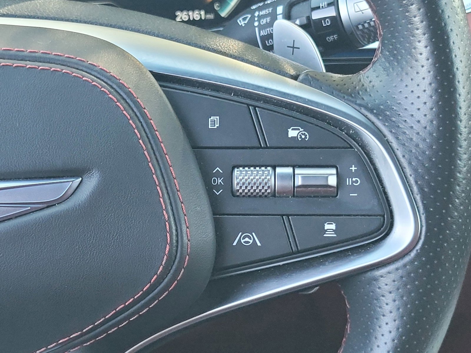 Used 2023 Genesis GV70 2.5T w/ Sport Prestige Package image 12