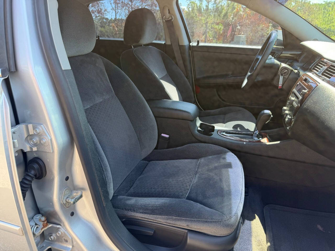 Used 2014 Chevrolet Impala Limited LS FWD image 21