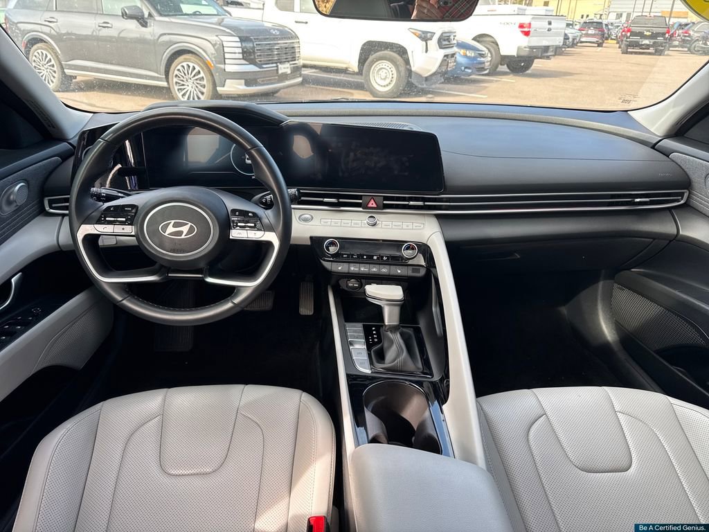 Used 2024 Hyundai Elantra Limited FWD image 37