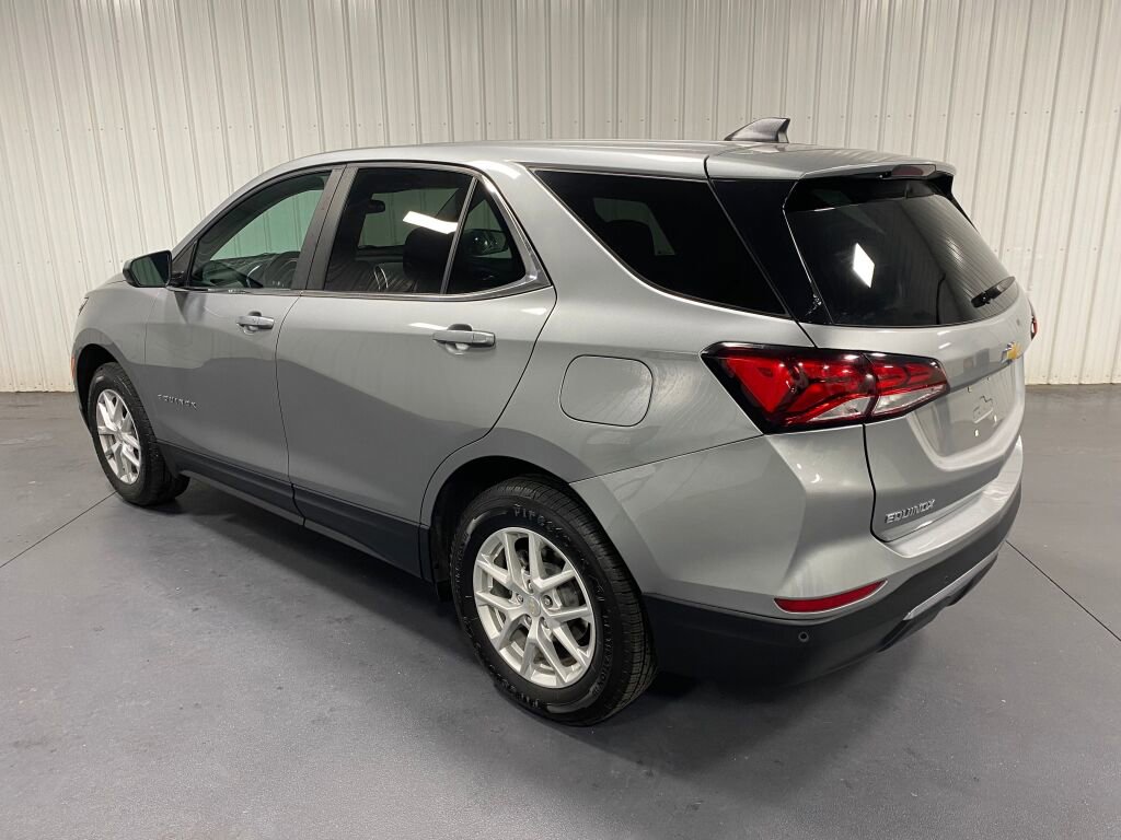 Used 2023 Chevrolet Equinox LT w/ Driver Convenience Package image 21