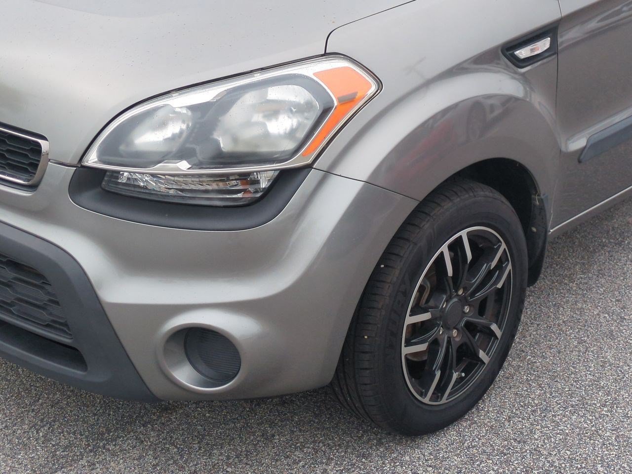 Used 2013 Kia Soul FWD image 10