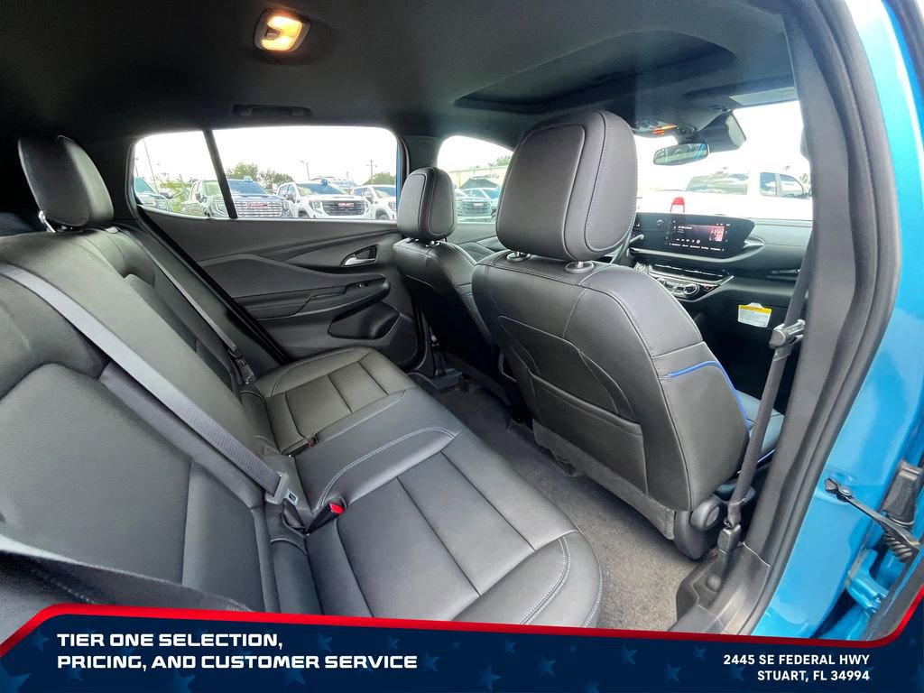 Used 2025 Buick Envista Sport Touring w/ Convenience I Package FWD image 18