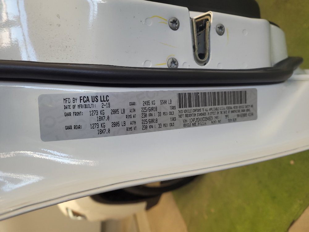 Used 2019 Jeep Cherokee Limited AWD/4WD image 33