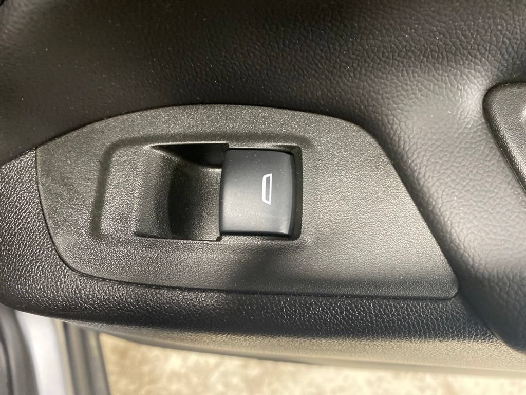 Used 2024 Chevrolet Equinox LT AWD/4WD image 20