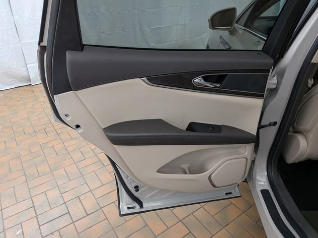 Used 2019 Lincoln Nautilus Select AWD/4WD image 22