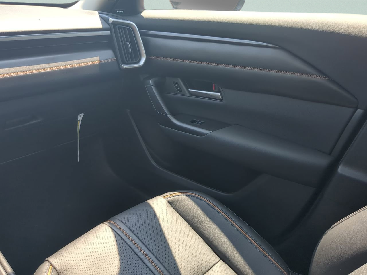 Certified 2025 MAZDA CX-50 AWD 2.5 Turbo w/ Premium Pkg image 3