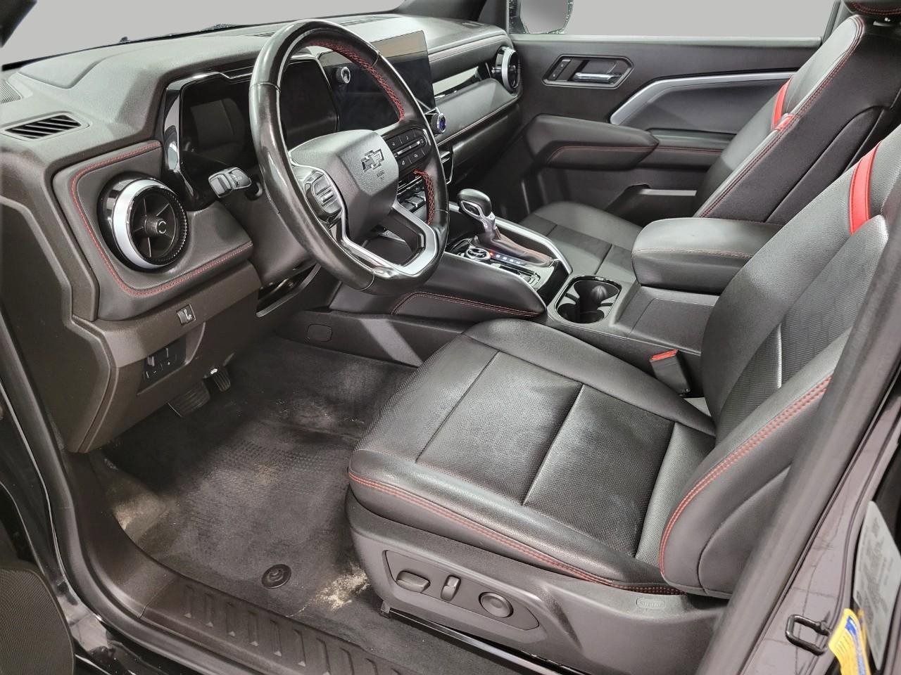 Certified 2023 Chevrolet Colorado Z71 w/ Z71 Convenience Package 2 AWD/4WD image 9