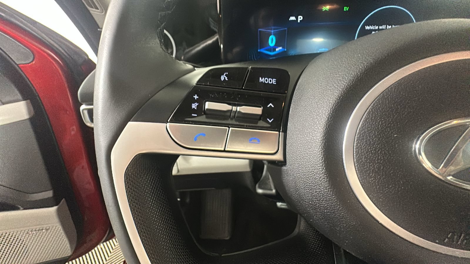 Certified 2023 Hyundai Elantra Limited FWD image 22