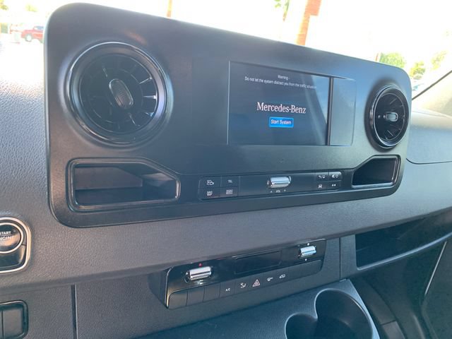 Used 2023 Mercedes-Benz Sprinter 2500 image 28