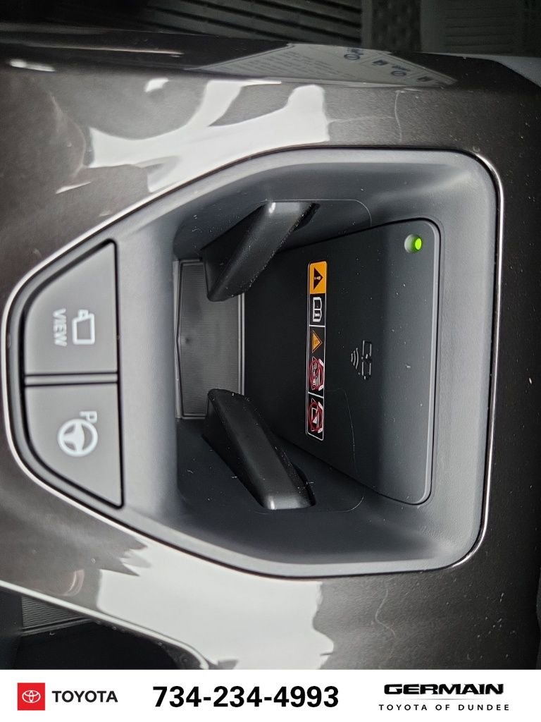 New 2026 Toyota Crown Platinum image 47